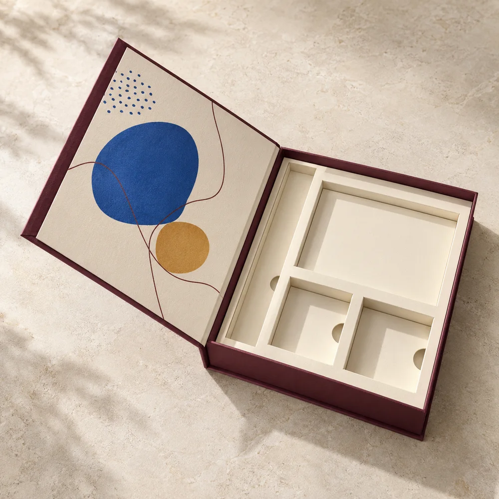 Scatola a libro con chiusura magnetica — visualizzazione illustrativa della configurazione su misura